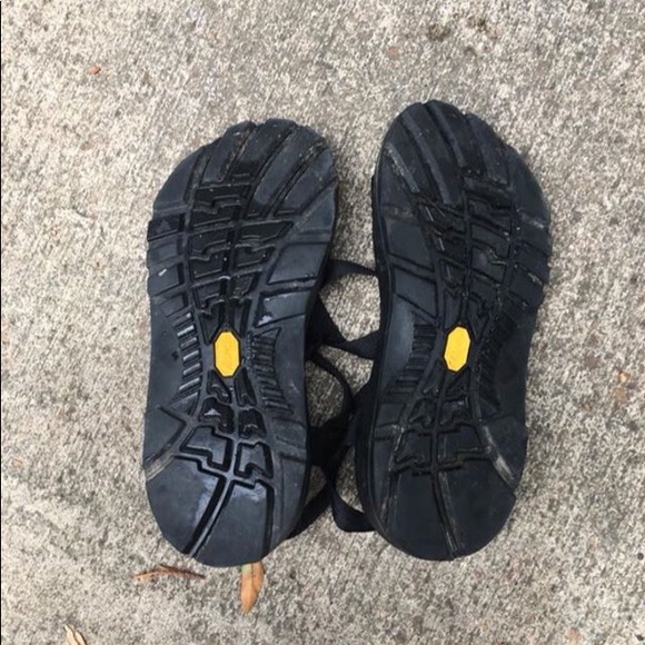 Men’s Chacos. Size 8 - Picture 2 of 3